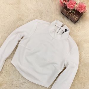 White long sleeve crop top